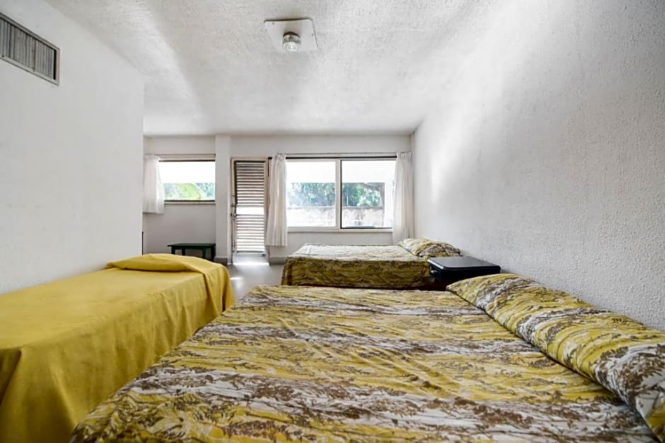 OYO Hotel Belmar,Caleta, Acapulco