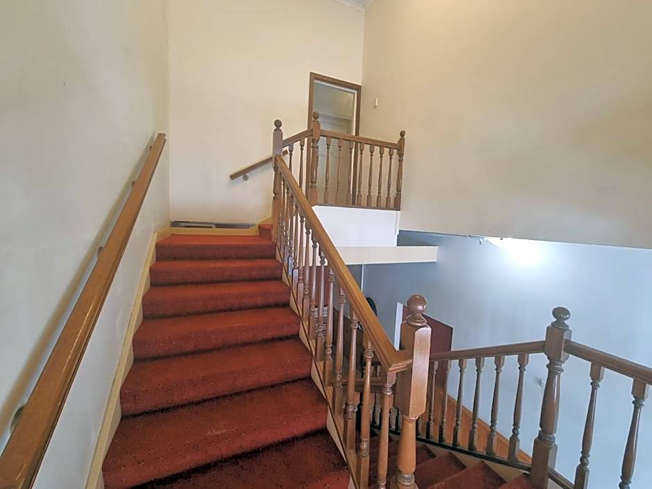 Balcony On Sixth Lodge