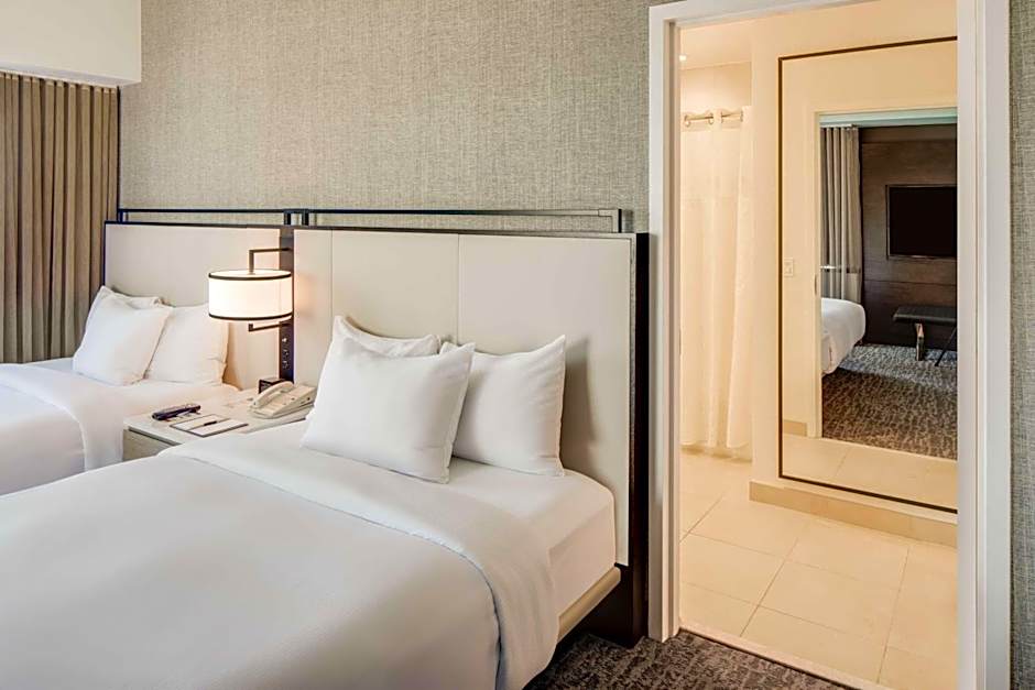 DoubleTree By Hilton Hotel Jersey City