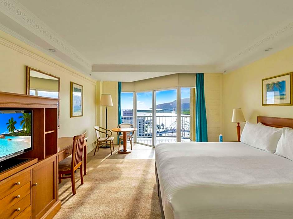 Pullman Cairns International