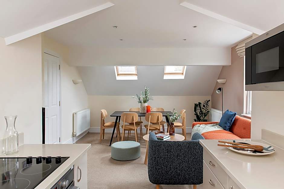 SACO Reading – Castle Crescent