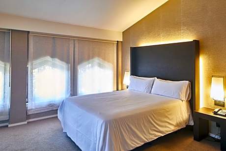 Two Connecting Double Rooms