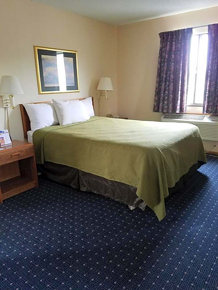Knights Inn Mackinaw City