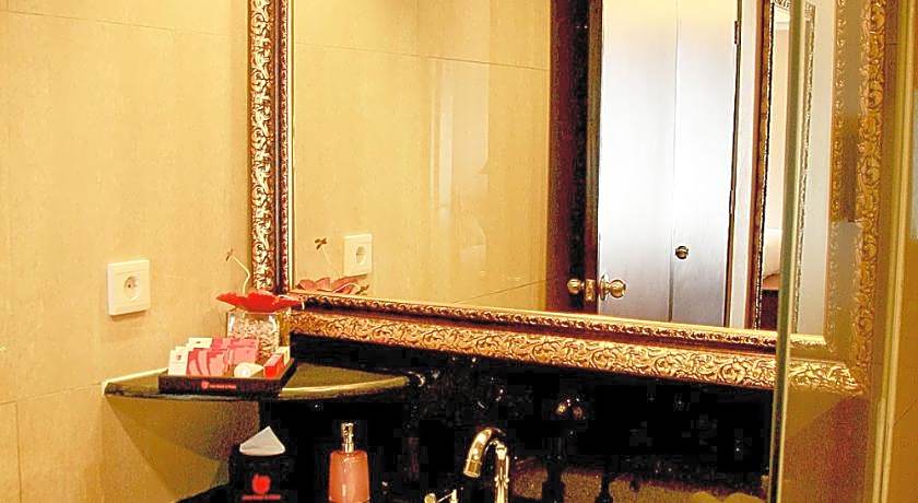 Lion Hotel & Plaza Manado