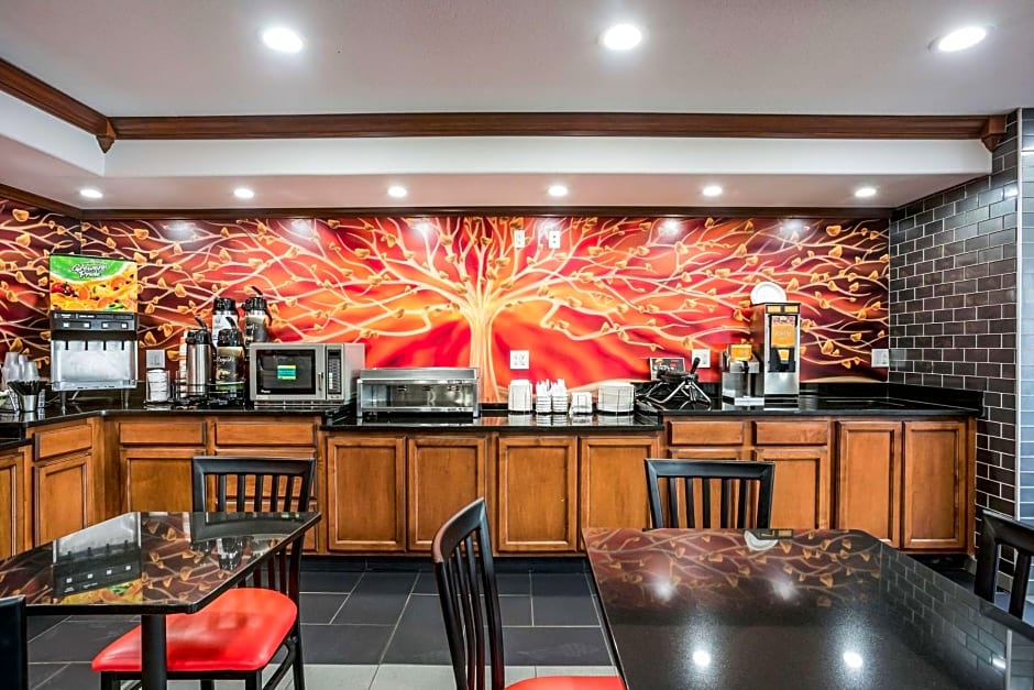 Quality Inn Cedar Rapids South