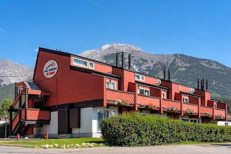 Rocky Mountain Ski Lodge