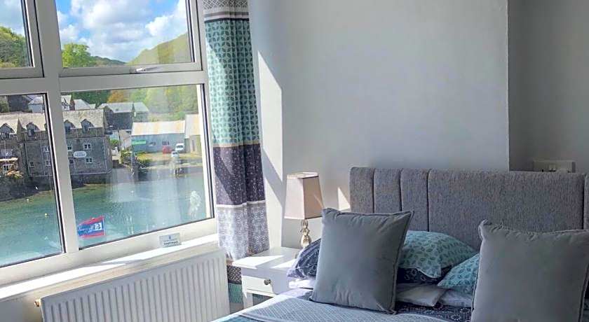 Bridgeside Guest House