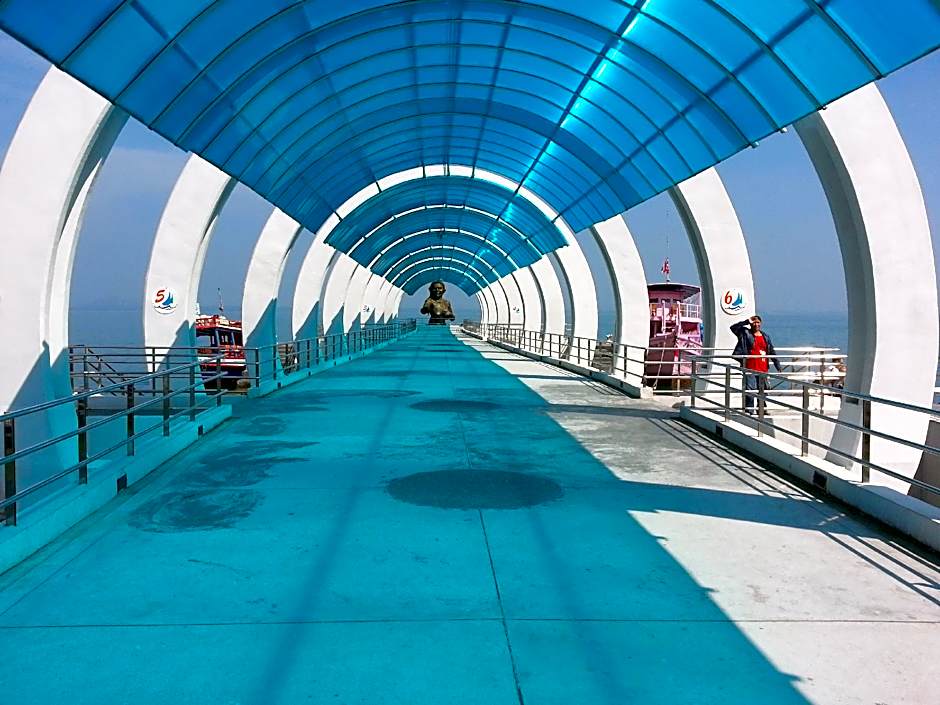 Runa Runa The Best Samed Island