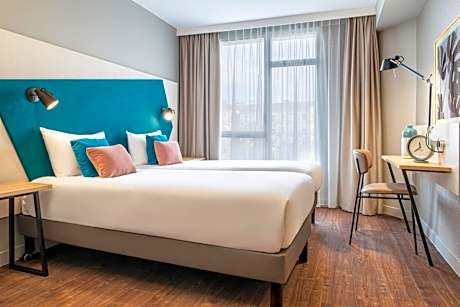 One Bedroom Apartment with Two Single Beds