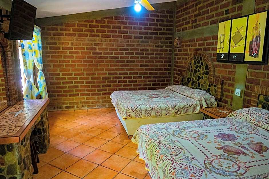 Balneario y Cabañas ISIS