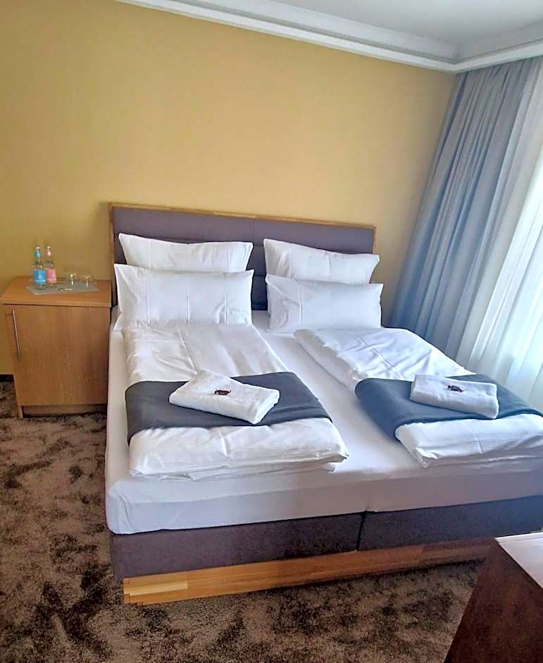 Hotel Rhin Inn