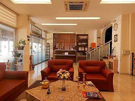 Udi Hotel