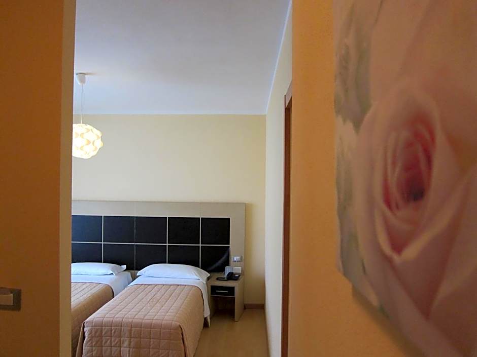 Hotel Diana