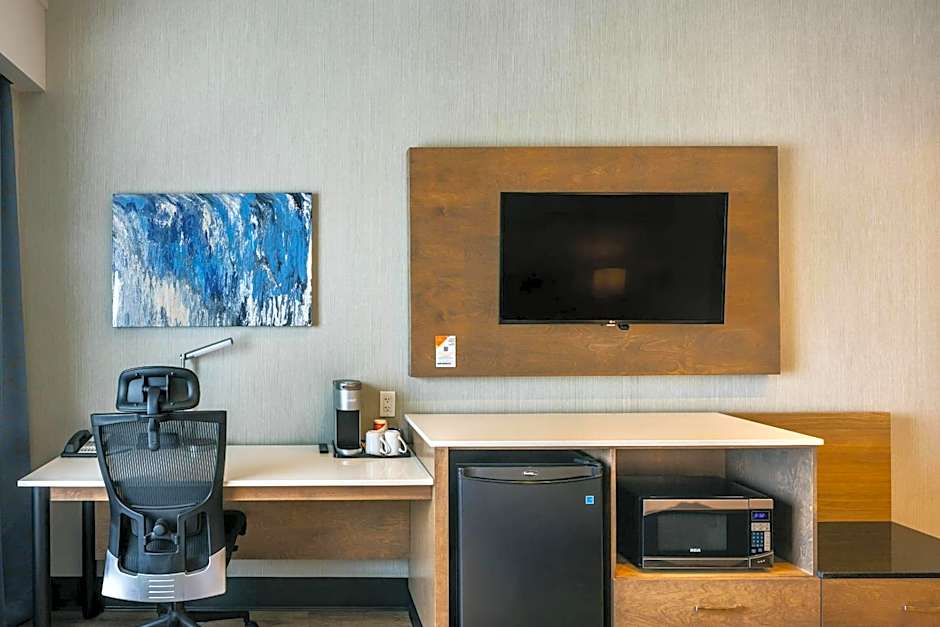 Quality Inn & Suites