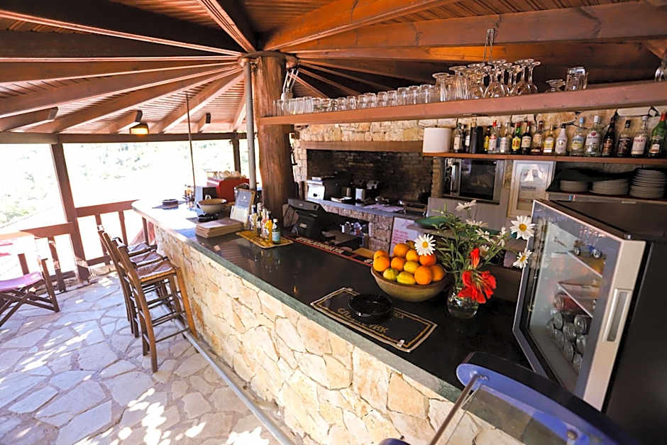Bastas Hotel