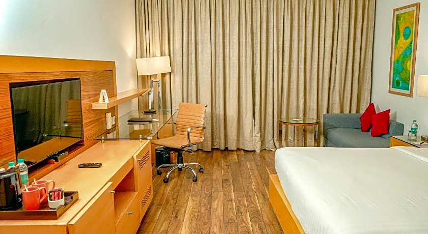 Courtyard by Marriott Gurugram Downtown