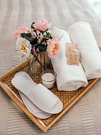 1 Bedroom Apartment with Kitchen