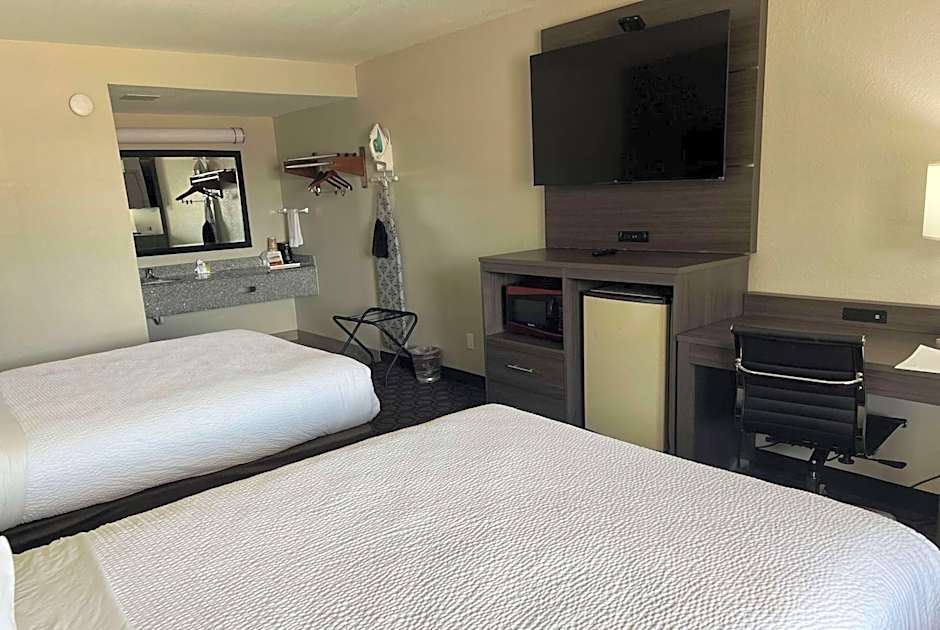 Days Inn by Wyndham Wagoner