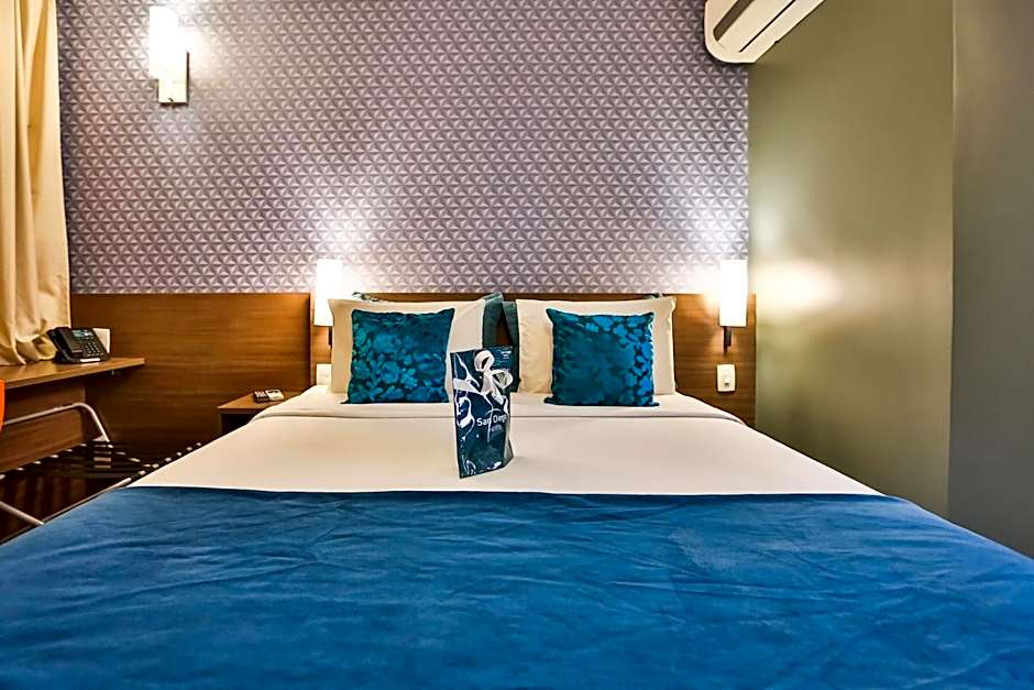 San Diego Express Barro Preto