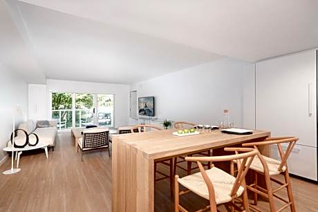 Deluxe One Bedroom Two Queen Accessible