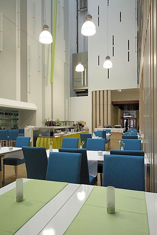 Atrium Fashion Hotel