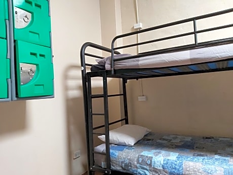 Bed in 6-Bed Mixed Dormitory Room