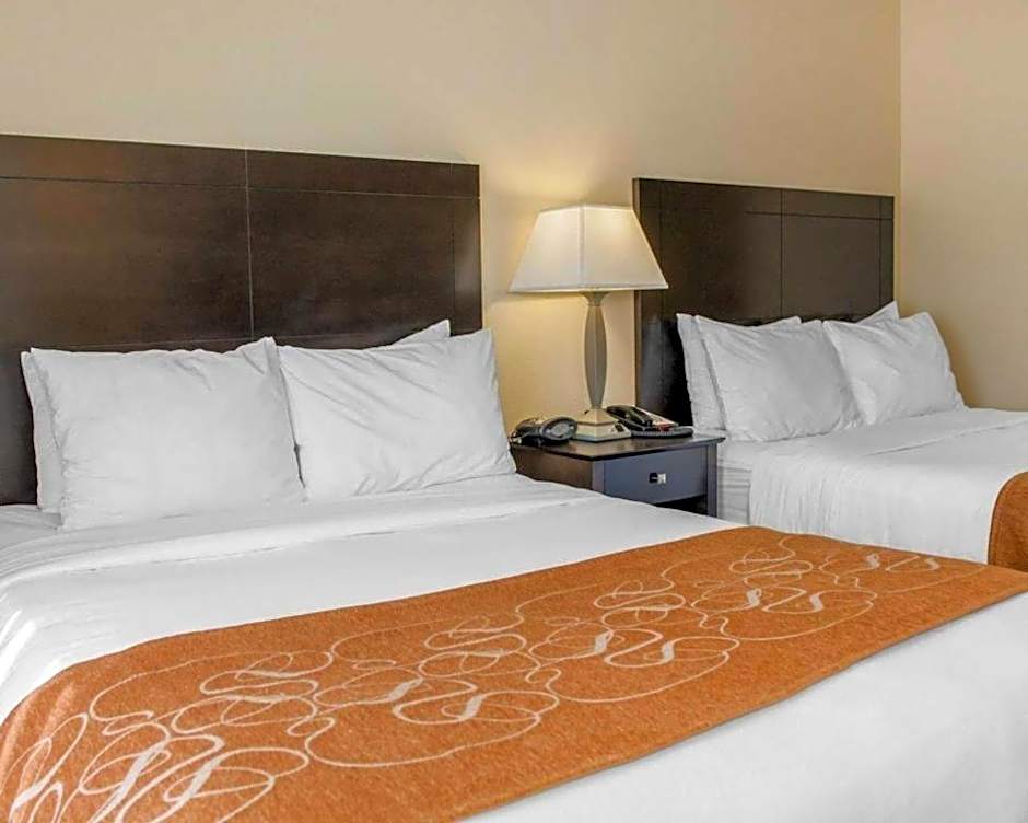 Comfort Suites