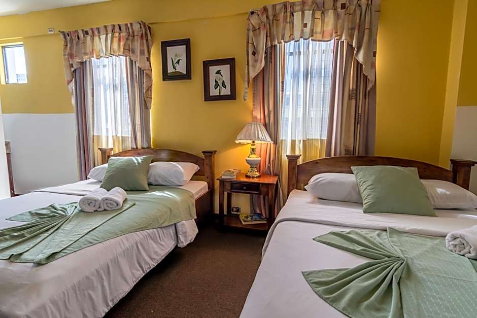 Hotel Amón Real