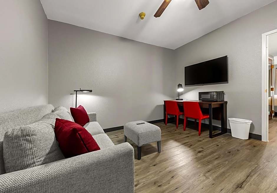 Hawthorn Extended Stay by Wyndham College Station