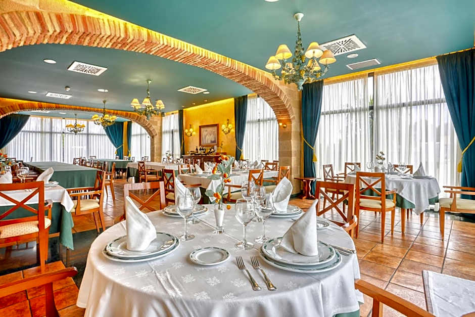 Hotel Villa De Almazan