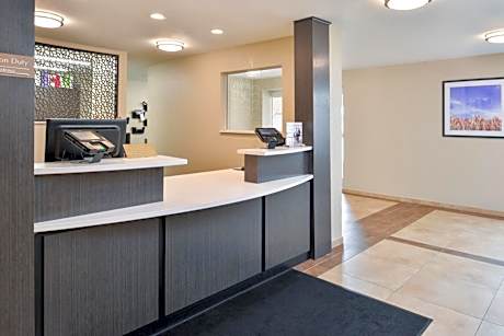 Candlewood Suites Beaumont Hotel By IHG