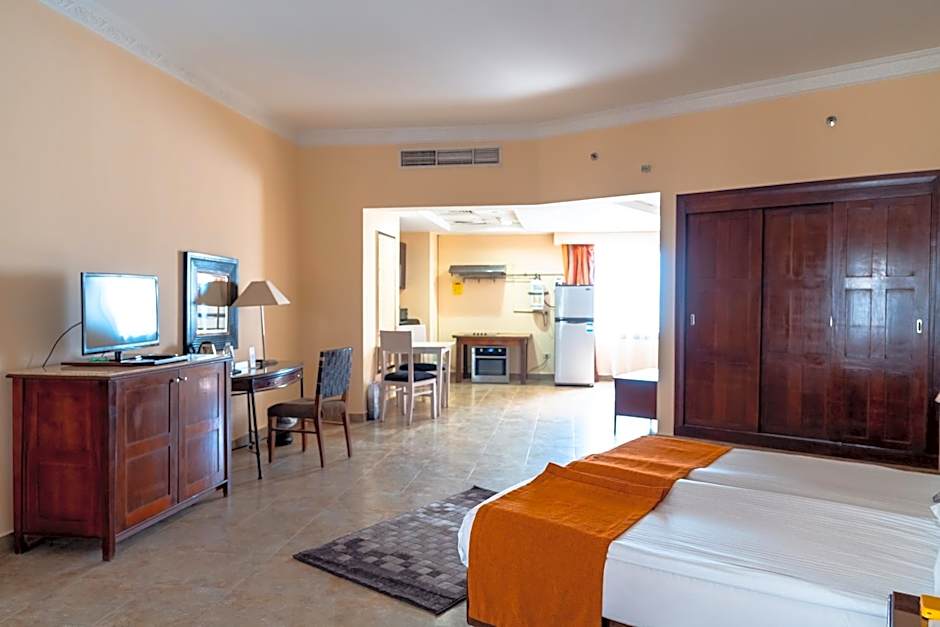 Swiss Inn Plaza Hotel