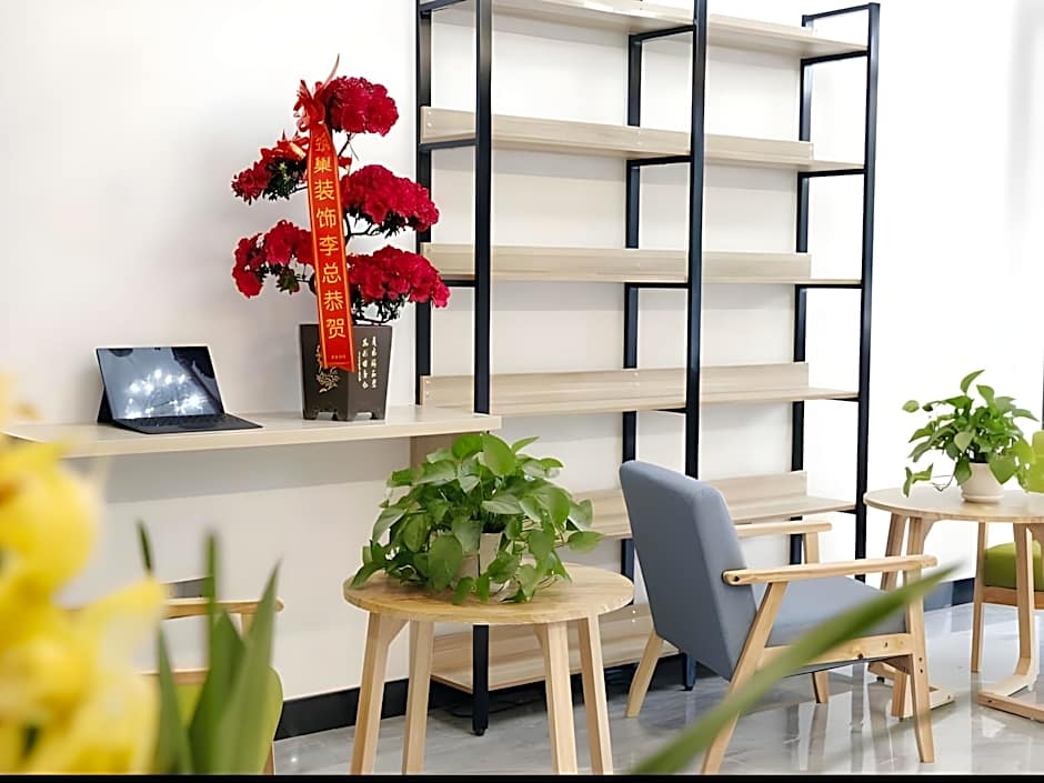 Vatica Hotel Anqing Wuyue Square Bo'ai Hospital