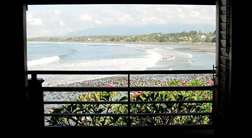 Bombora Medewi Wavelodge