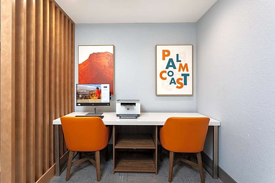 Holiday Inn Express & Suites Palm Coast - I-95