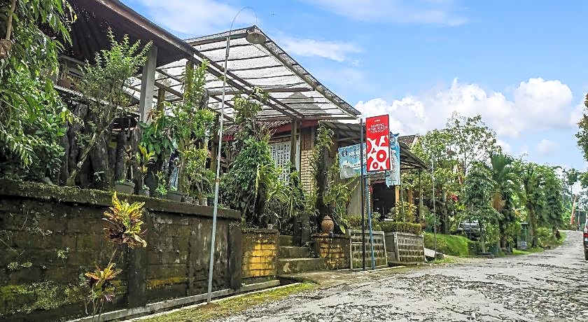 Hotel O Kampung Wisata Ekologi Puspa JagadNearGunung Kelud
