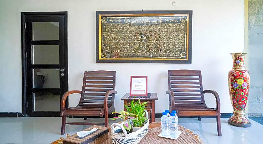 RedDoorz Syariah near Marvell City Mall 2