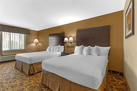 Queen Room with Two Queen Beds - Non-Smoking
