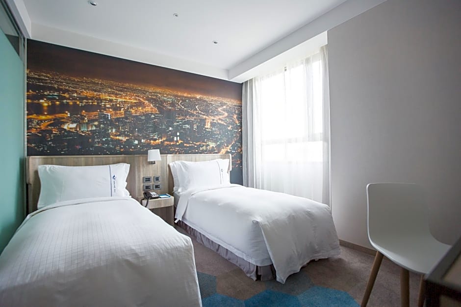 Airline Inn - Kaohsiung Station 