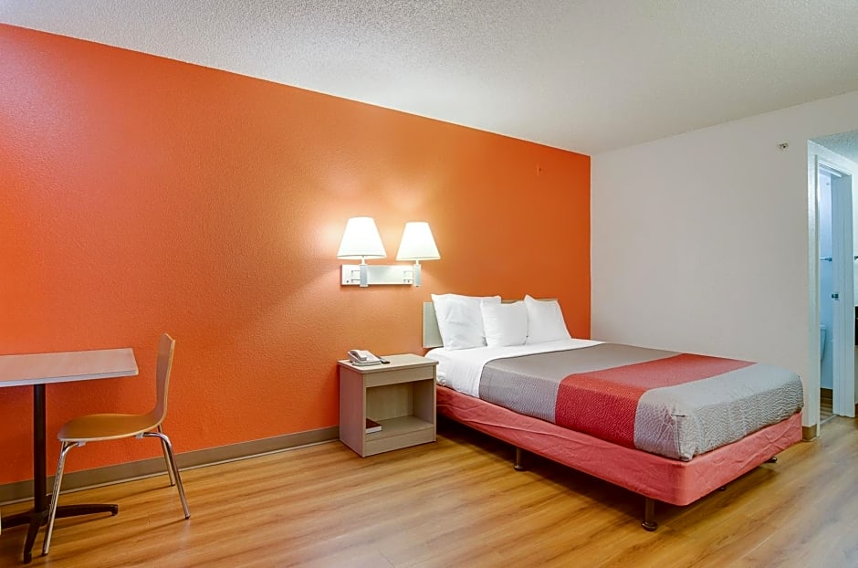 Motel 6-Tacoma, WA - South