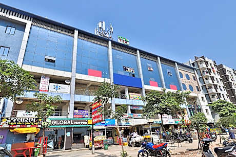 OYO Flagship Hotel Royal Inn