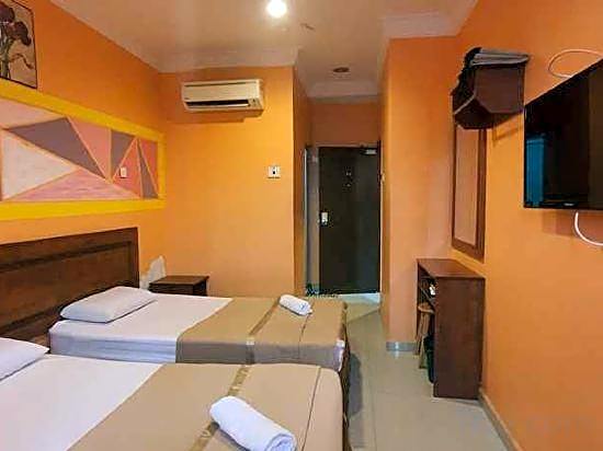 Highway Budget Hotel