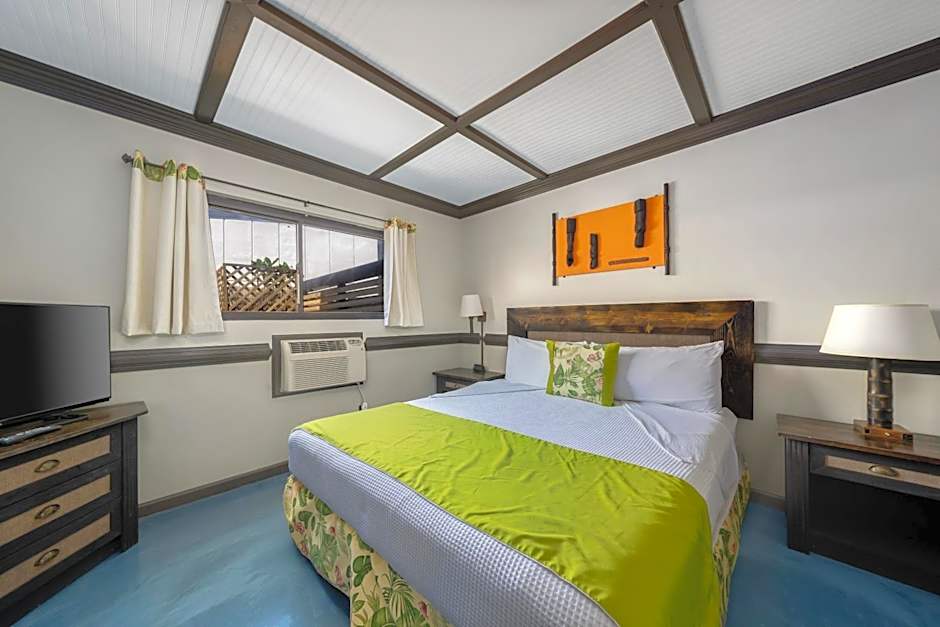 Photo 1 of 4 of 1 King Bed Suite