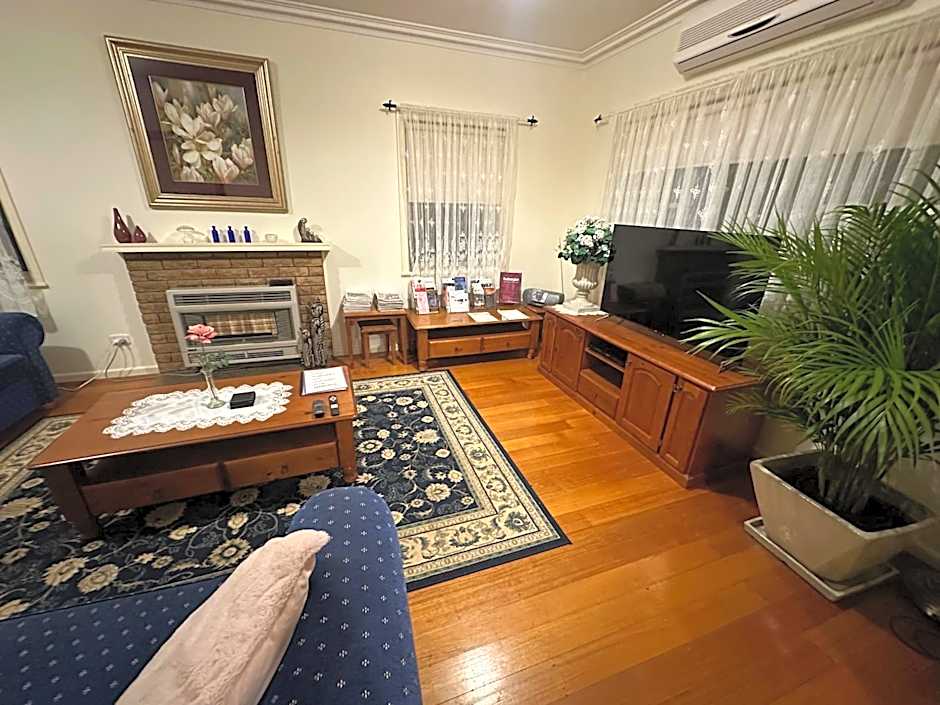 Admurraya House Bed & Breakfast