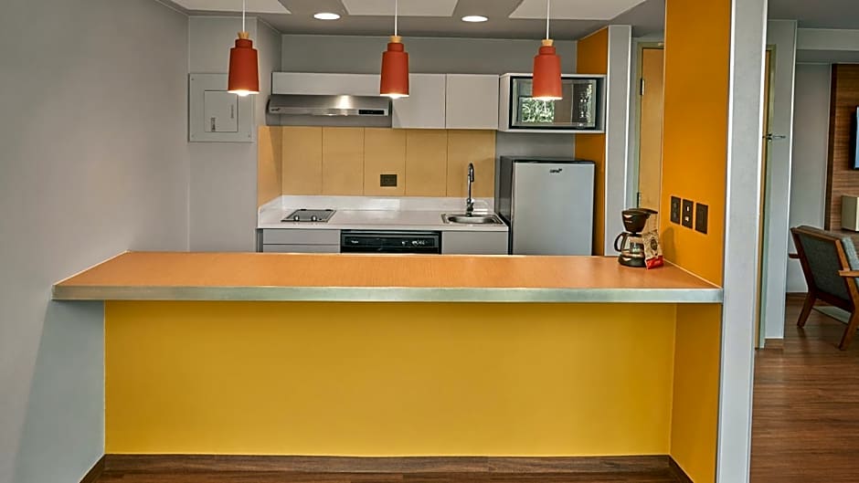 City Express Suites by Marriott Ciudad de México Anzures