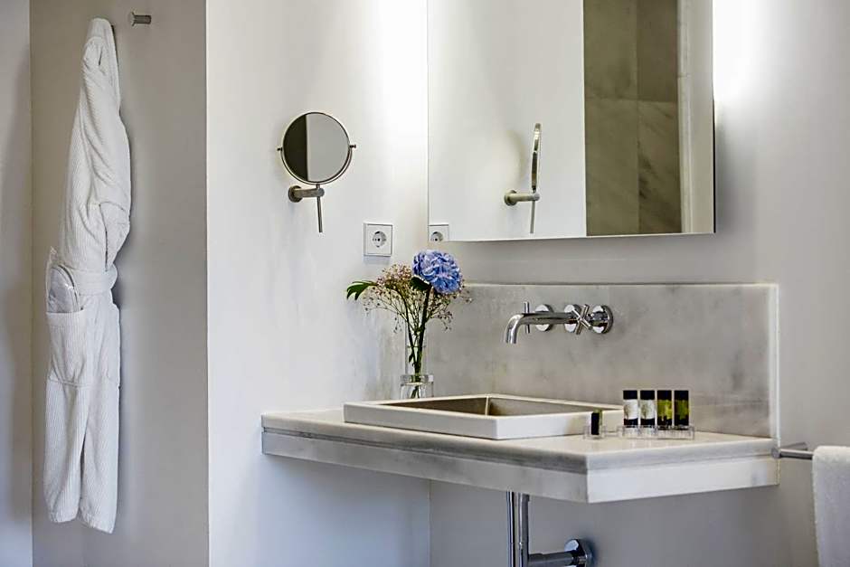 Hospes Puerta de Alcalá, a Member of Design Hotels