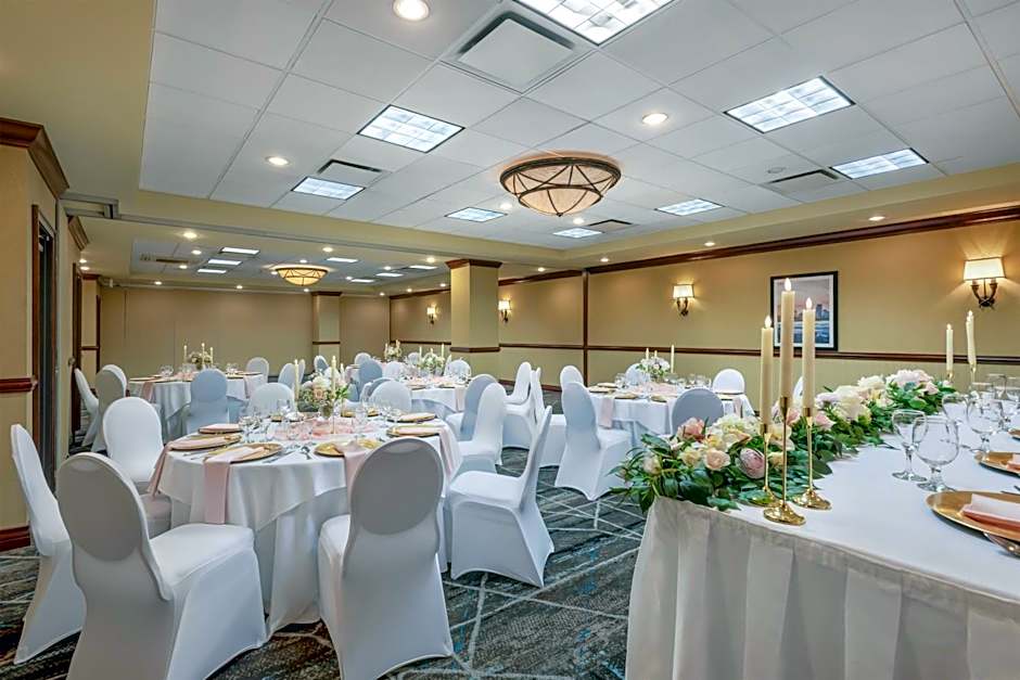 Best Western Plus Port O'Call Hotel