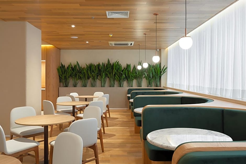 QOYA Hotel Curitiba, Curio Collection by Hilton