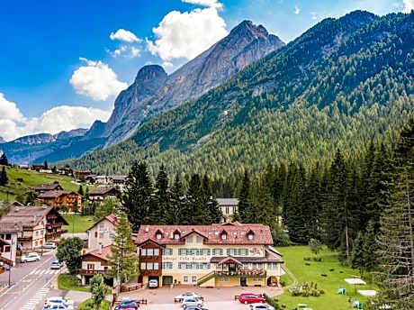 Hotel Villa Rosella Park & Wellness