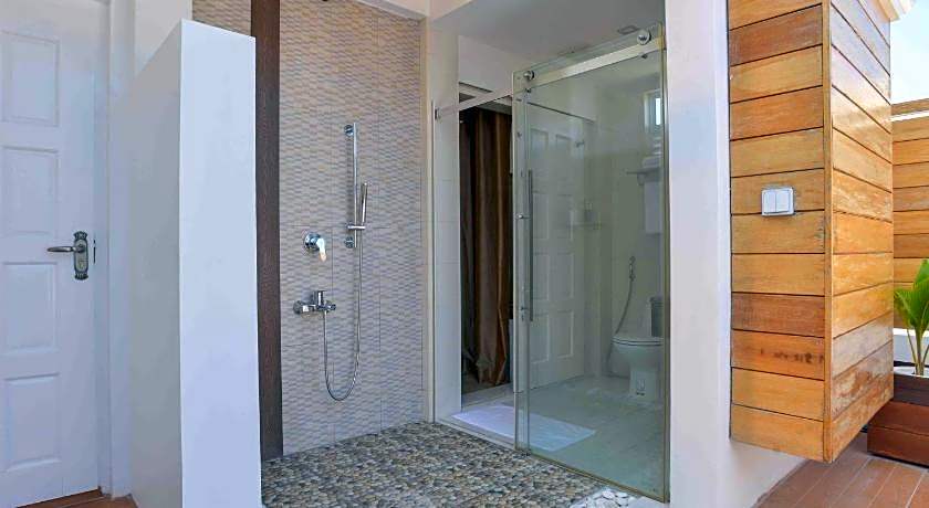 Coconut Tree Hulhuvilla Beach 